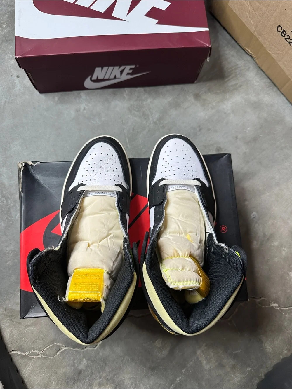 Retro 1 Volt size 10